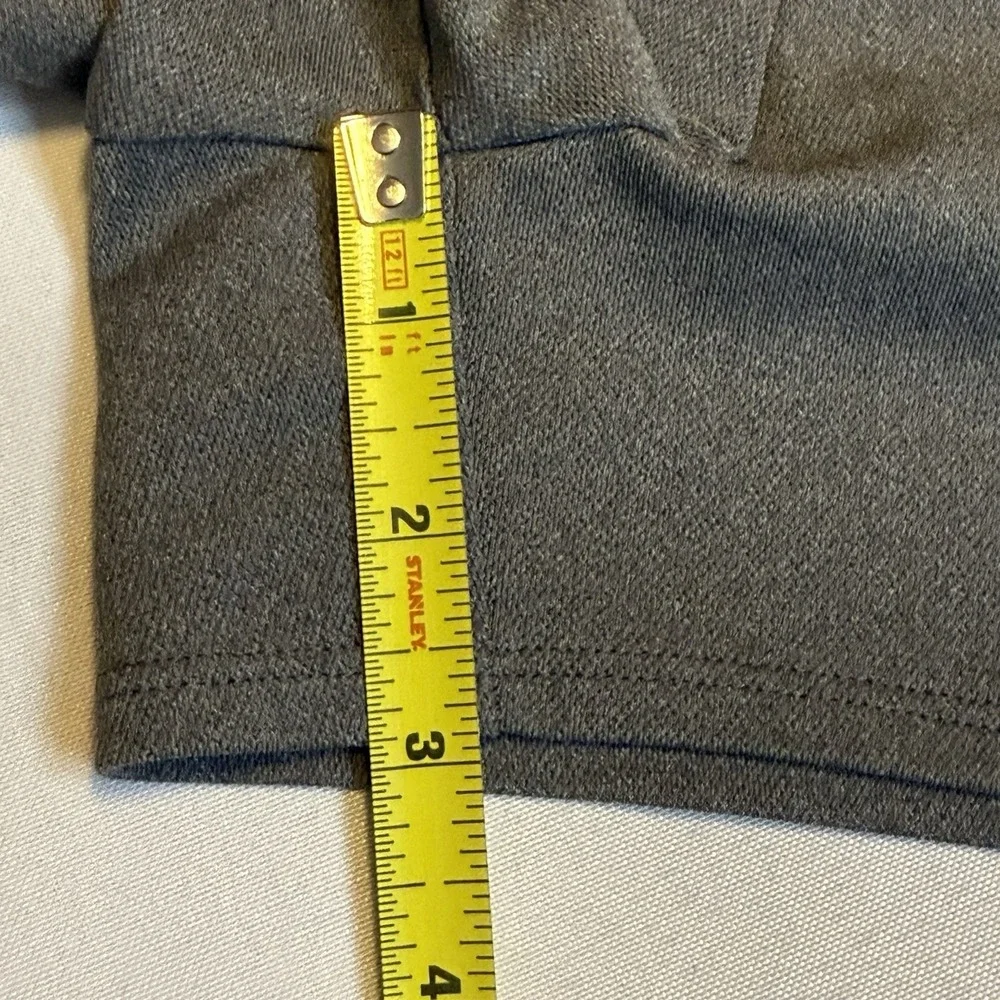 ✨Under Armour Womens Running Shorts M Gym Athletic Athleisure - Picture 9 of 9